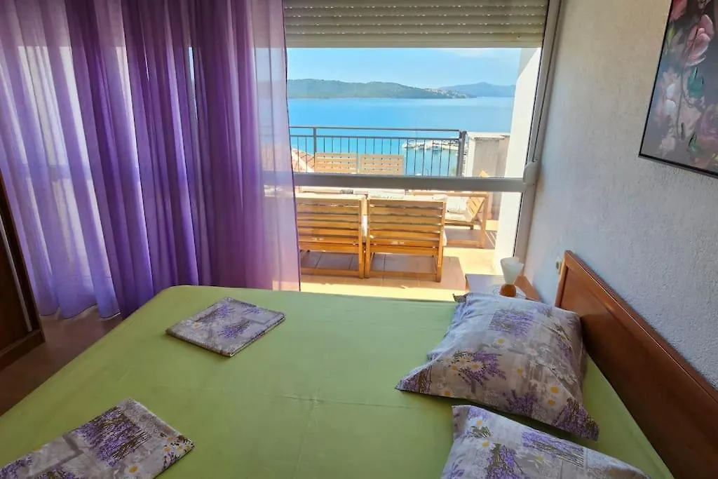 Lägenhet 4-Bedroom Family Paradise With Top View Trogir